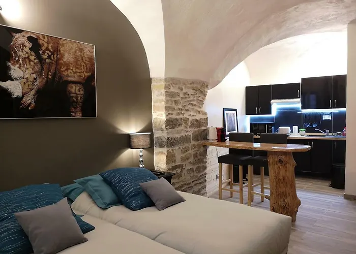 La Place Zen - Free Wifi - Center * Nîmes